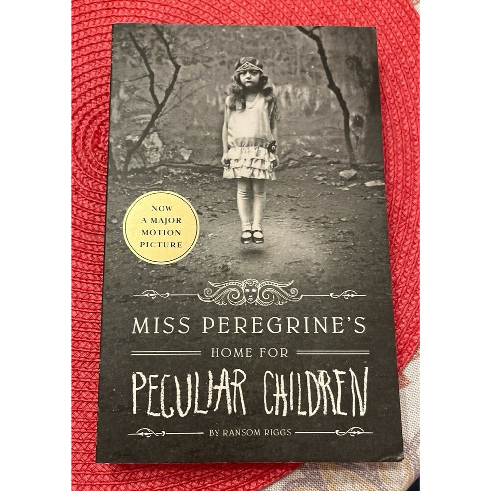 Miss Peregrine’s Hime For Peculiar Children Book